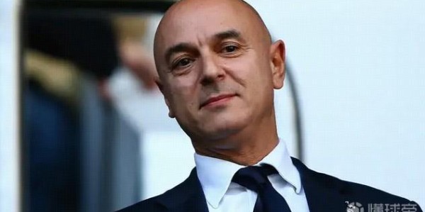 电讯报：列维在官宣前几小时才被告知离任；热刺将获1亿注资