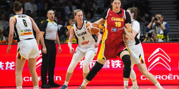 开云体育-女篮输比利时，一人最该背锅！三分16中3，球迷：连郭士强都不如