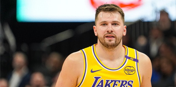 2.4亿留里夫斯，追巨星？湖人计划詹姆斯离开后选“最疯的路”？