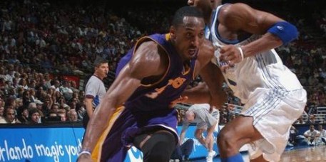 大反转，麦迪突爆争议发言！科比家人很欣慰，球迷：这才是兄弟情