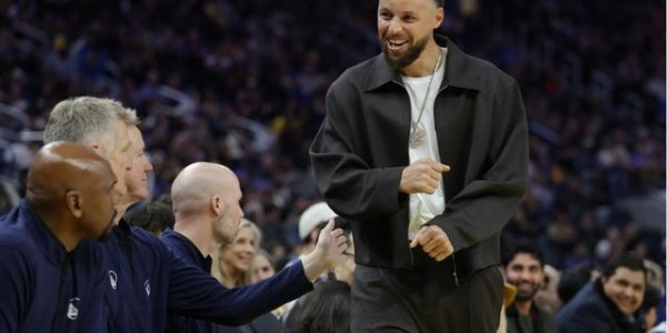 开云入口-勇士该不该让库里歇到赛季末？